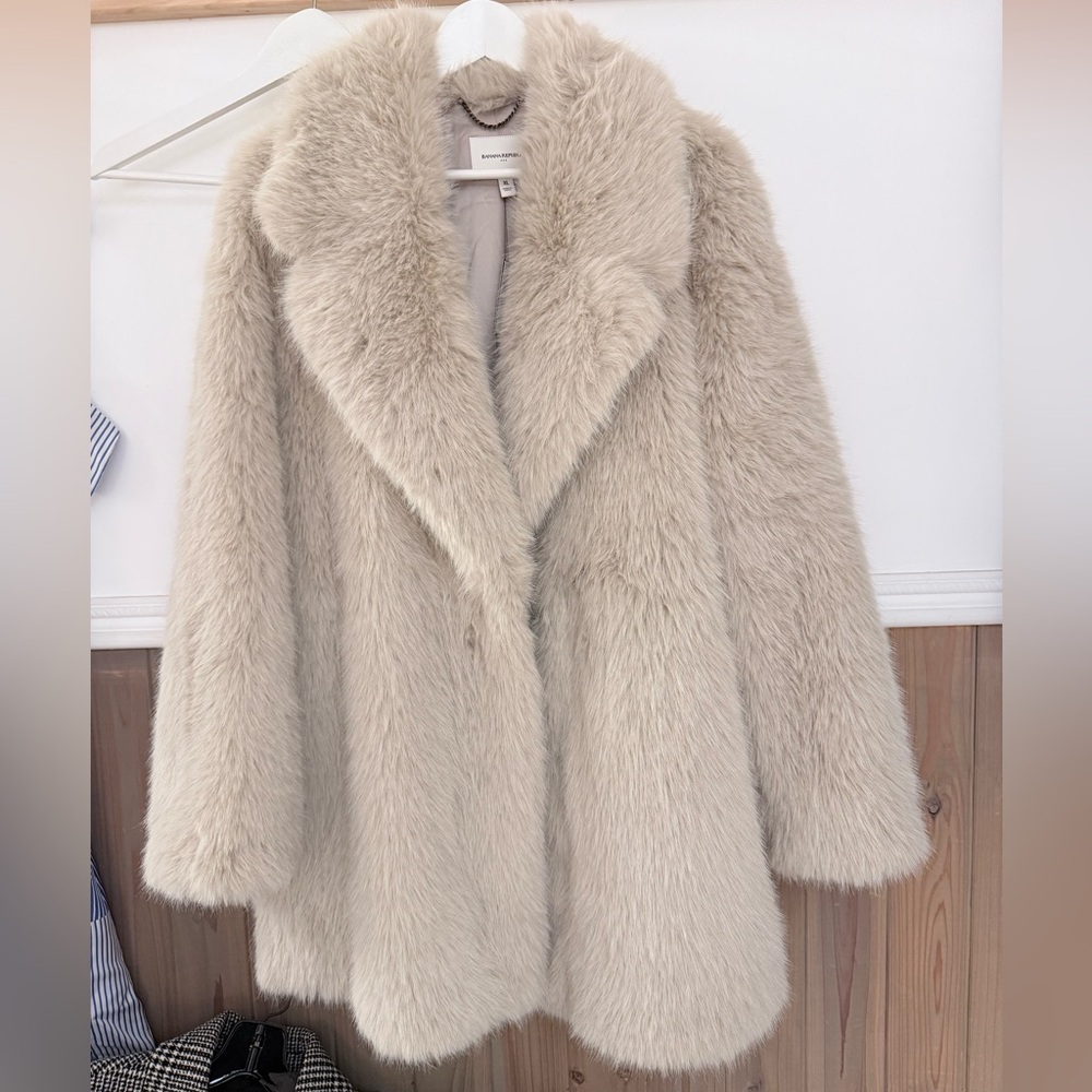 Banana Republic faux fur teddy Jacket XL new